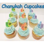 Dreidal Topped Mini Cupcakes