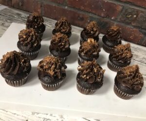 Vienesse Crunch Chocolate Mini Cupcakes