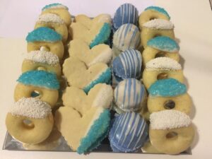 23 Piece Gift Platter