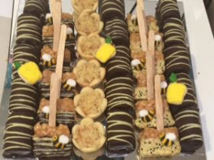Apple Bee Rosh Hashana Gift Platter