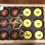 chocolate covered oreos - Rosh Hashana Apple and Bees - Gift Box Included