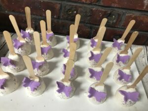Butterfly Cake Pops / 8 Pieces