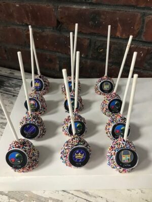 Ushpizin Cake Pops Dessert