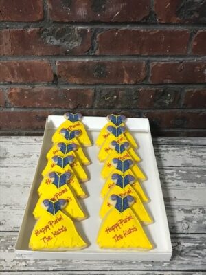 Purim Alice in Wonderland Dress cookie favors- Kosher - Handmade - 1 Dozen