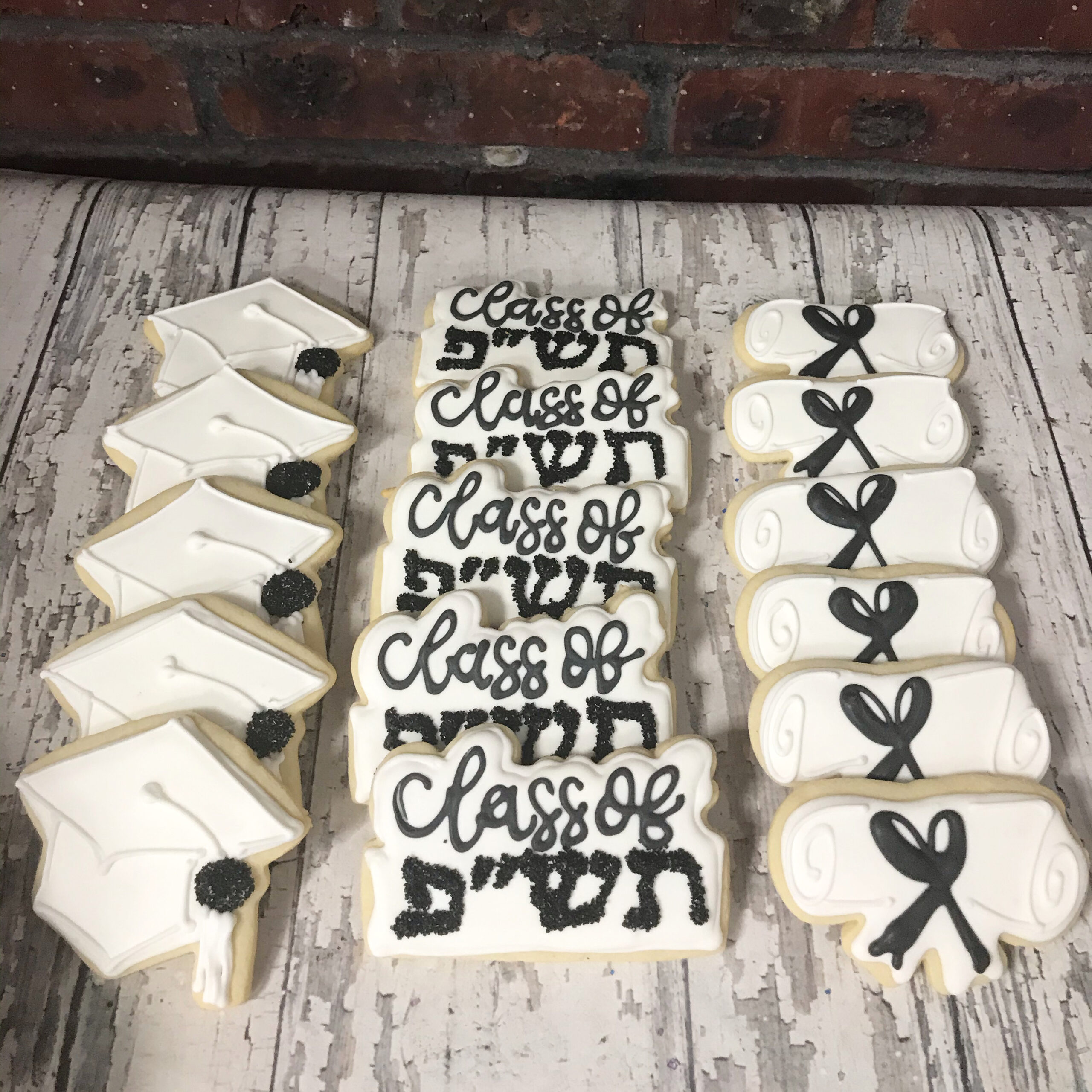 Graduation Cookie party favors - Choose your colors to match your party