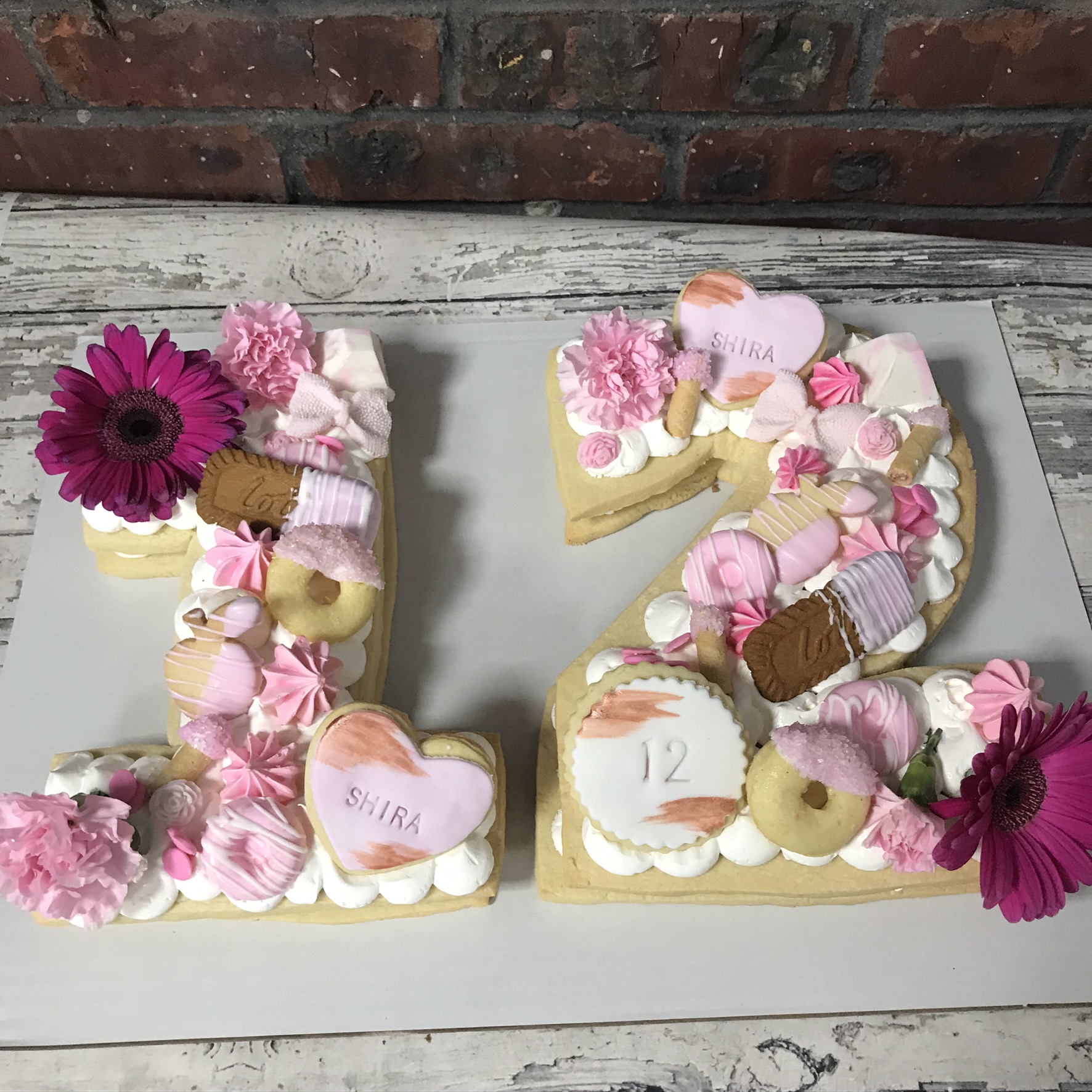 Bat Mitzvah Cookie Cake - Can be done in any number or letters -Letter Cookie Cake - Cream Tarte Cookie Cake - Letters or number -
