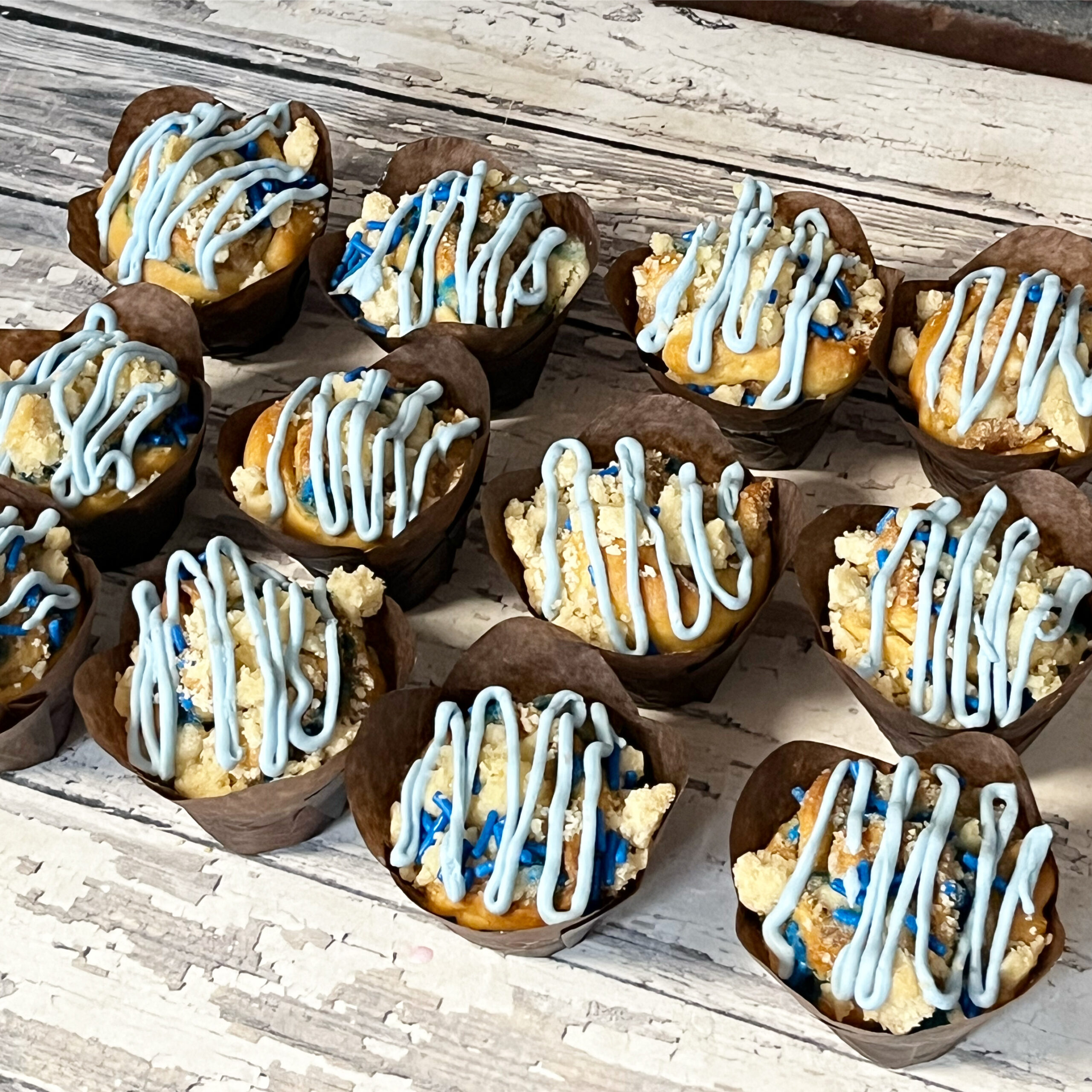 Mini Baby babkas, can be done in pink/blue
